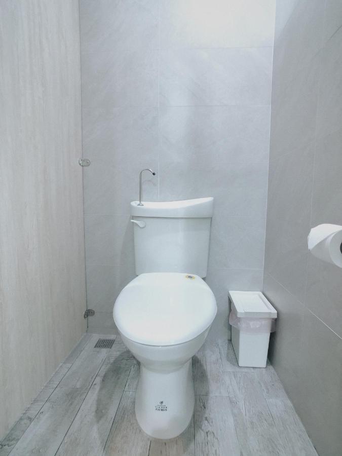 Plainstay Hostel Тайбэй Экстерьер фото